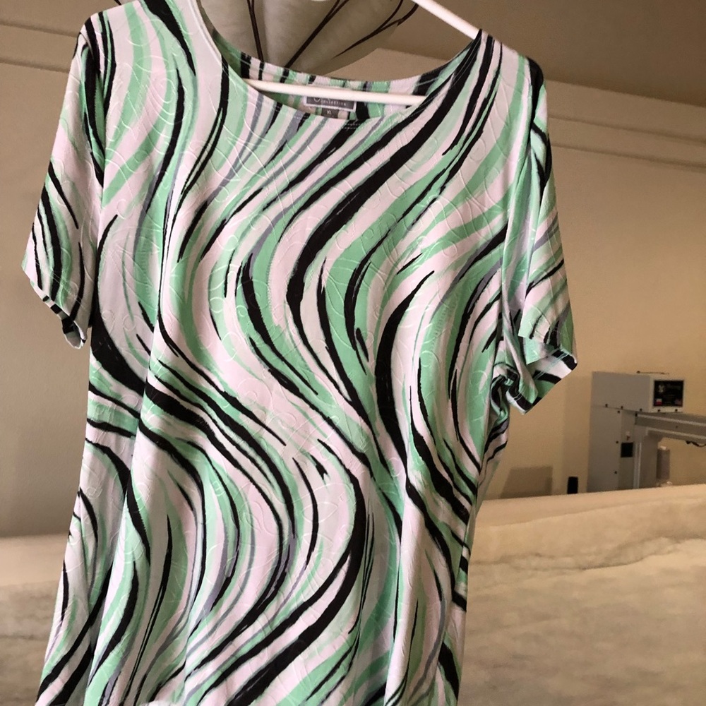 Women’s patterned blouse